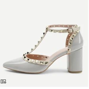 NWOT Rivet studded chunky heels, light gray